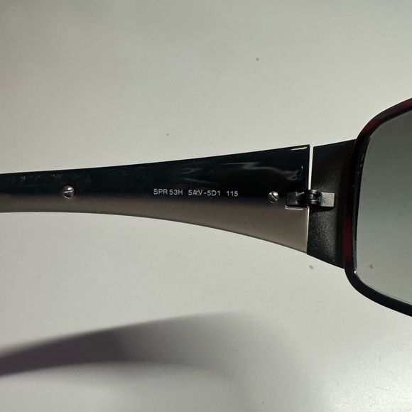 Prada sunglasses - Picture 4 of 4